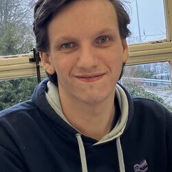 picture of Lee Alabaster